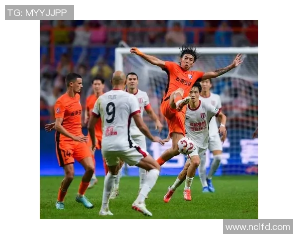 成都足球队防反战术革新探讨与未来发展展望